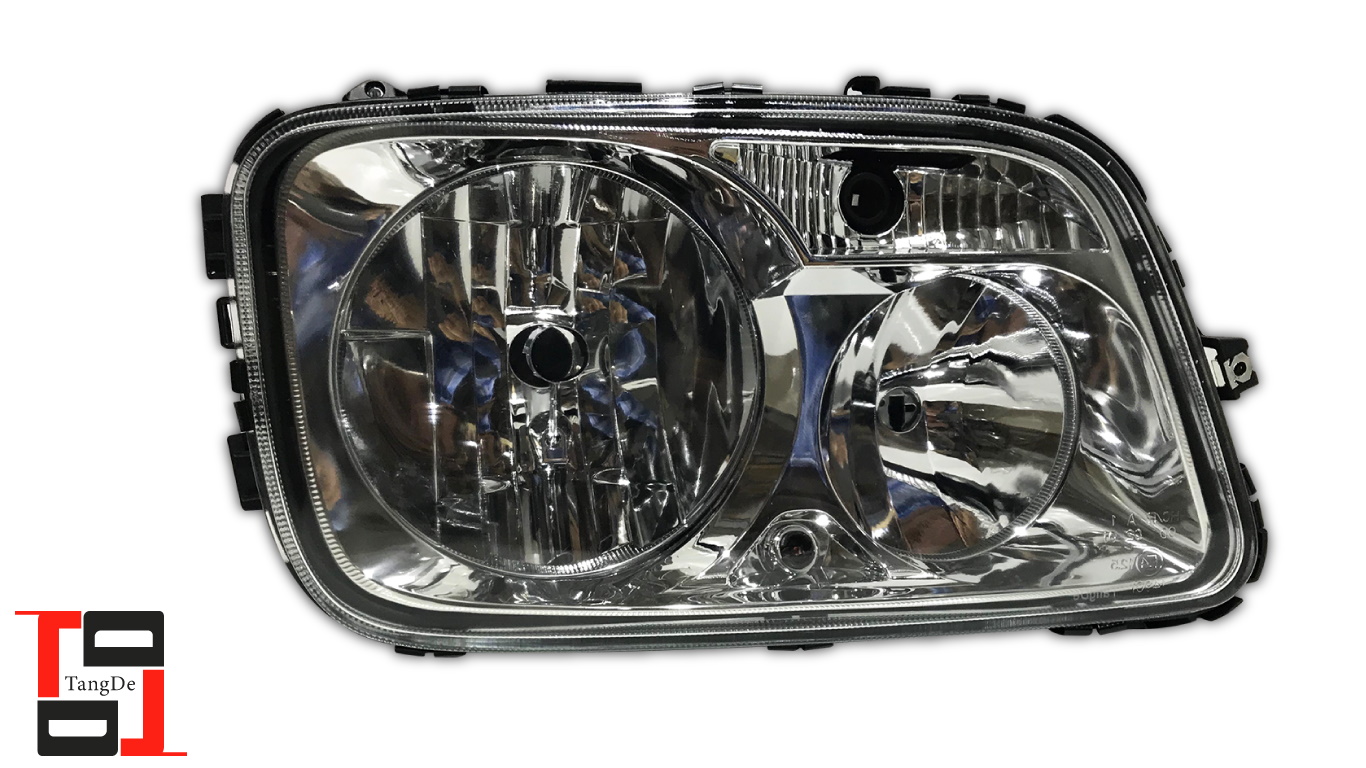 Фара Mercedes Actros MP3 правая TD01-50-013R
