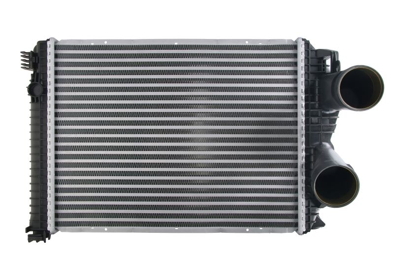 Радиатор интеркулера Mercedes Atego 8ML 376 723-791