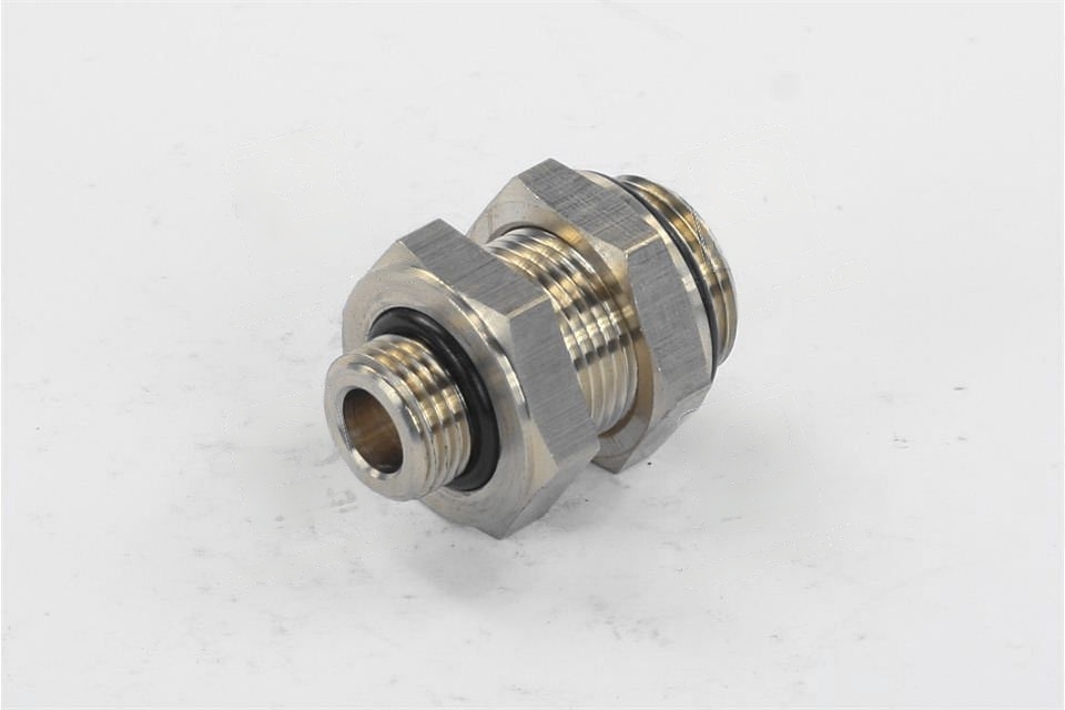 Штуцер M22x1.5/16x1.5/16x1.5 с кольцом уплотнителем RD 99.01.97