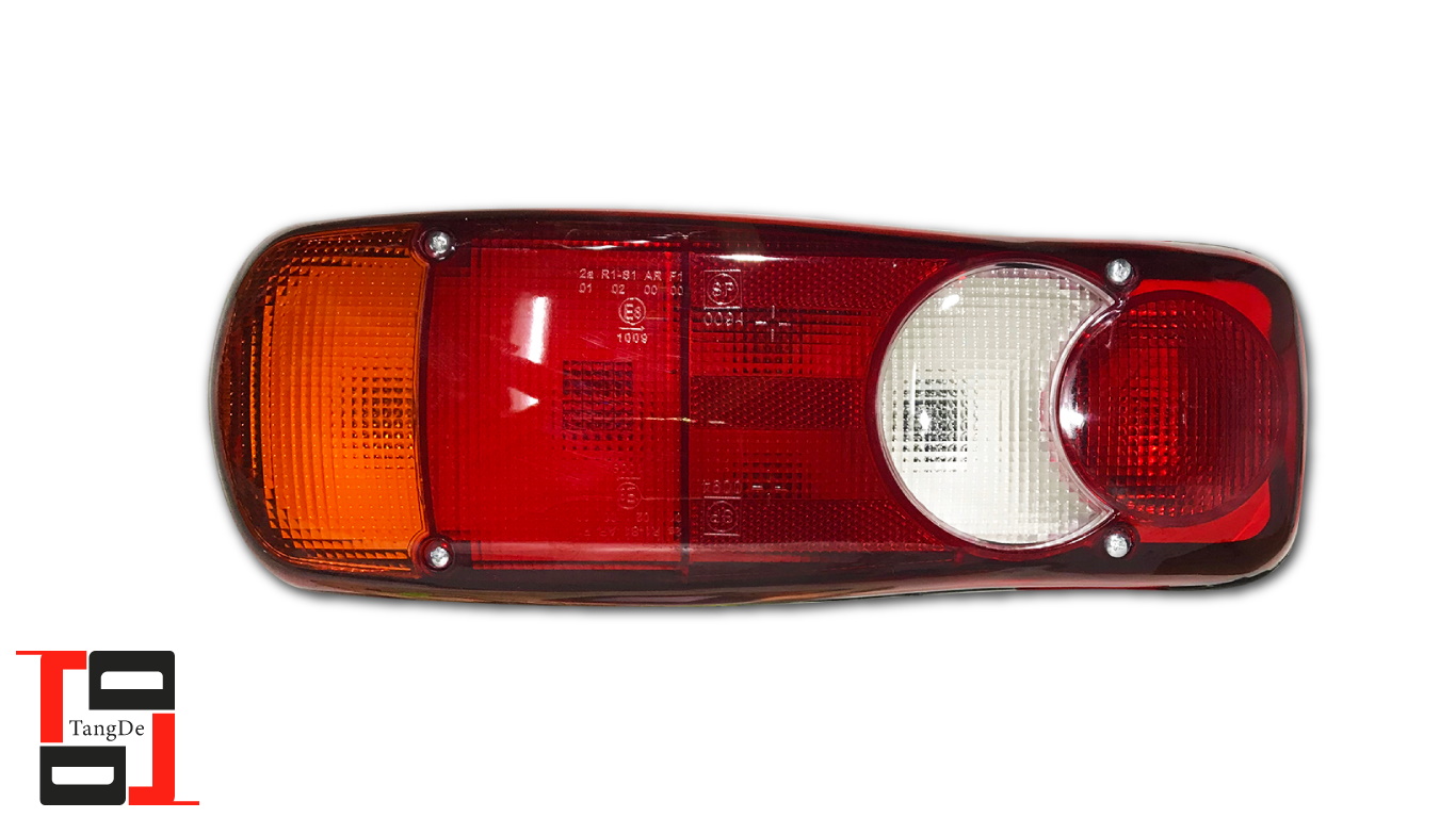 Фонарь задний Renault Midlum, Mascott правый TD02-58-004R