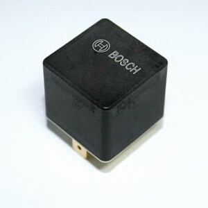 Реле універсальне 5 клем, 24V 0 332 209 211