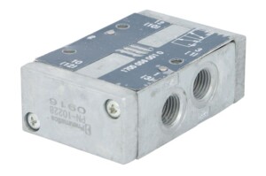 Кран управления пневмоподвеской Renault PN-10228