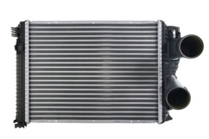Радіатор інтеркулера Mercedes Atego 8ML 376 723-791