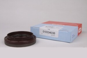 Сальник хвостовика редуктора Mercedes 207D-609D 40x70x11/18 01033403B