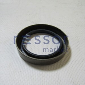 Сальник первичного вала КПП Mercedes 609D 01034076B