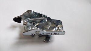 Замок багажника автобус левый 04TZ0508